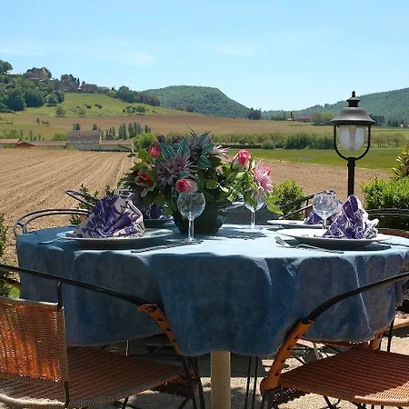 Le Relais Des 5 Chateaux 3*