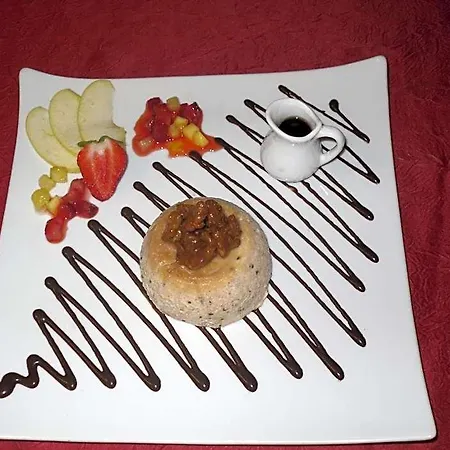 Le Relais Des 5 Chateaux Hotel