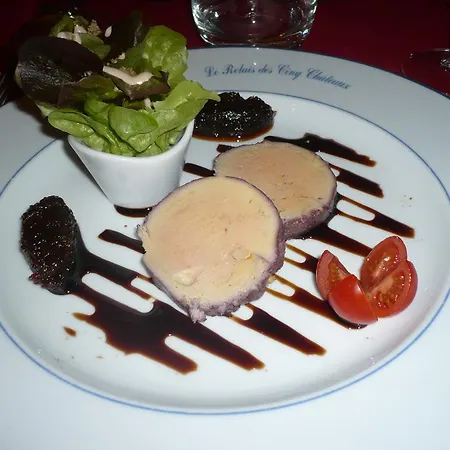Hotel Le Relais Des 5 Chateaux 3*