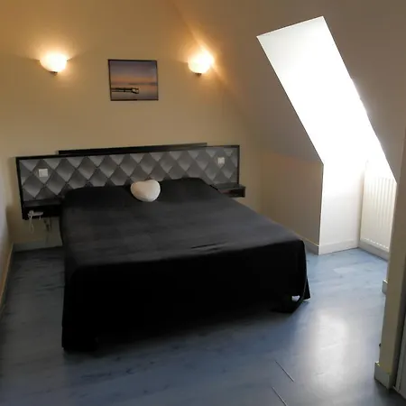 Le Relais Des 5 Chateaux Hotel