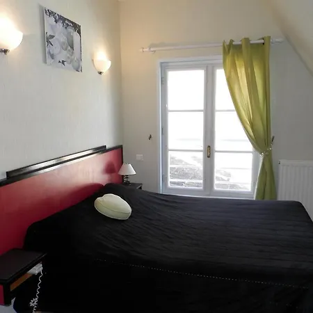 Hotel Le Relais Des 5 Chateaux 3*