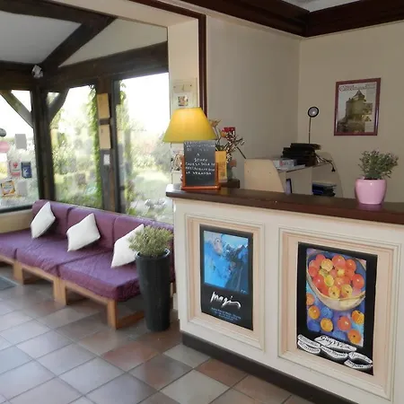 Le Relais Des 5 Chateaux Hotel 3*