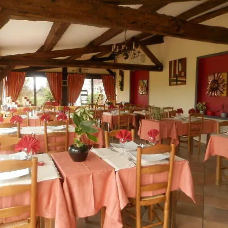 Le Relais Des 5 Chateaux Hotel Vézac