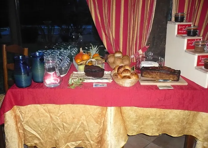 Hotel Le Relais Des 5 Chateaux 3*