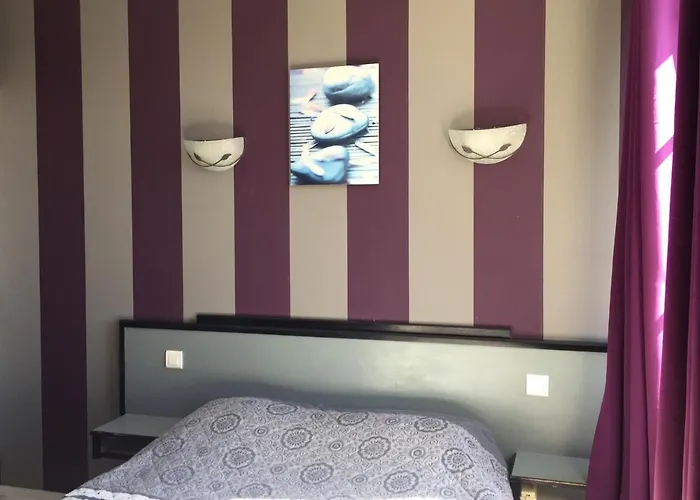 Hotel Le Relais Des 5 Chateaux 3*